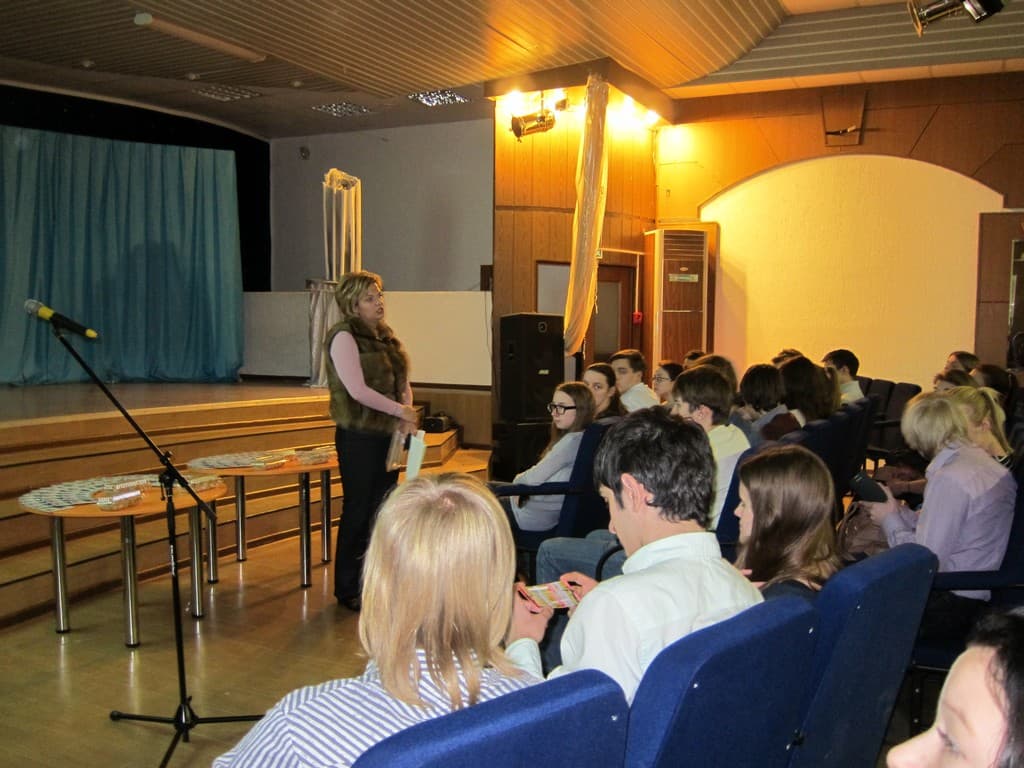 07.12.13 3 программы-презентации для учащихся 8-10 классов МАОУ СОШ НААШ № 186 Нижнего Новгорода