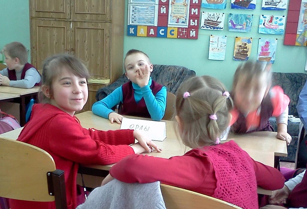 01.03.14 Игровая презентация для 2А класса 95 школы г. Железногорска на тему «Путешествие в страну привычек»