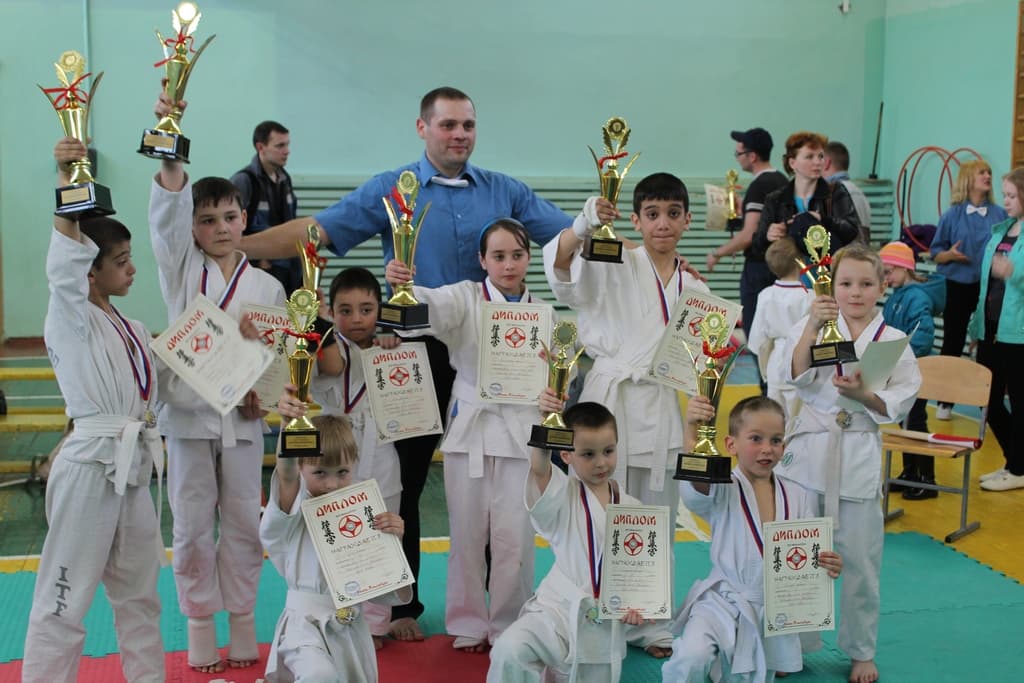 19.04.14 Общее Дело на соревнованиях по карате в Санкт-Петербурге