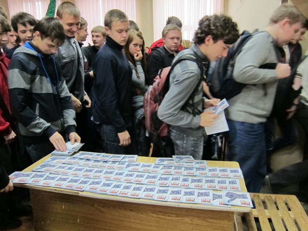 13.10.14 Общее дело у студентов Нижегородского радиотехнического колледжа