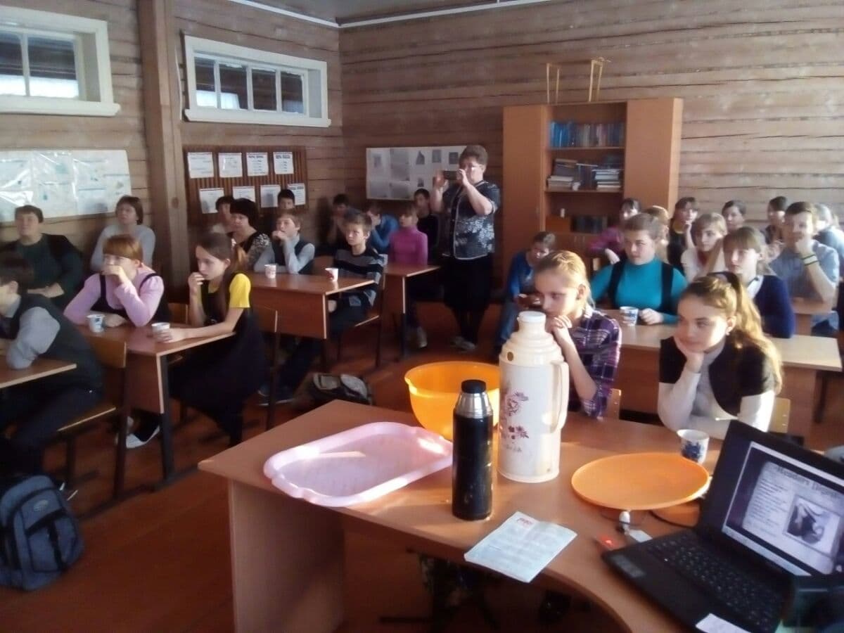 Общее дело в Староустинской сельской школе Воскресенского района Нижегородской области