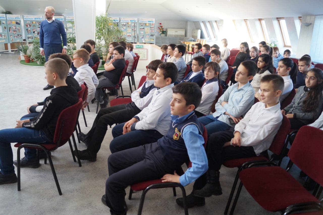 Общее дело в центральной библиотеке имени Шолохова в городе Аксай