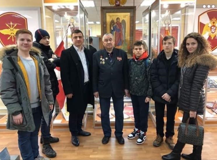 «Урок мужества» для подмосковных подростков на базе Центрального узла связи Российской гвардии