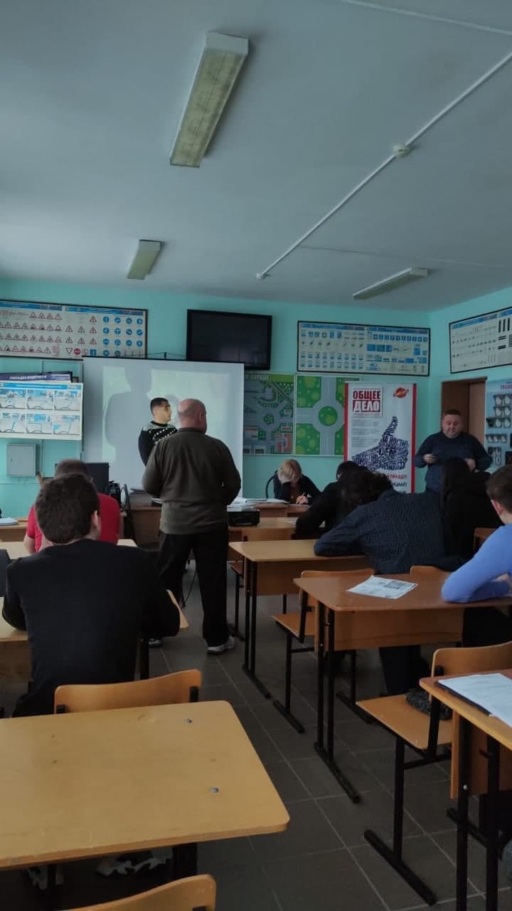 Профилактическое занятие в автошколе станицы Северской Краснодарского края