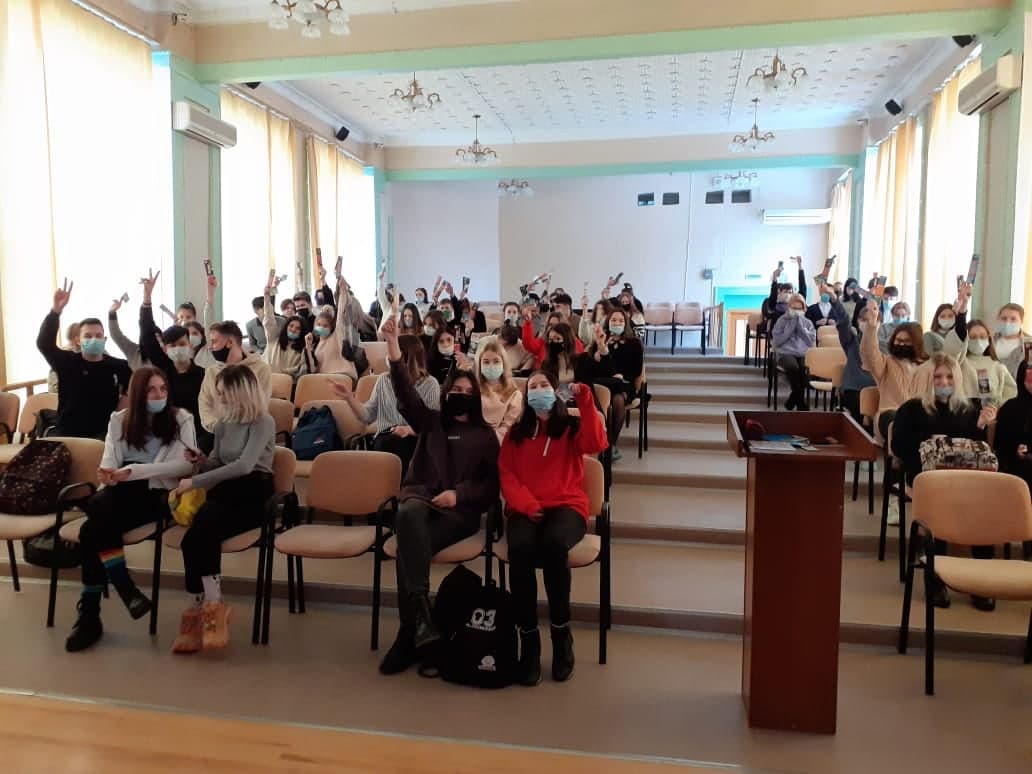 Продолжение цикла занятий волонтеров в Уфимском колледже предпринимательства, экологии и дизайна