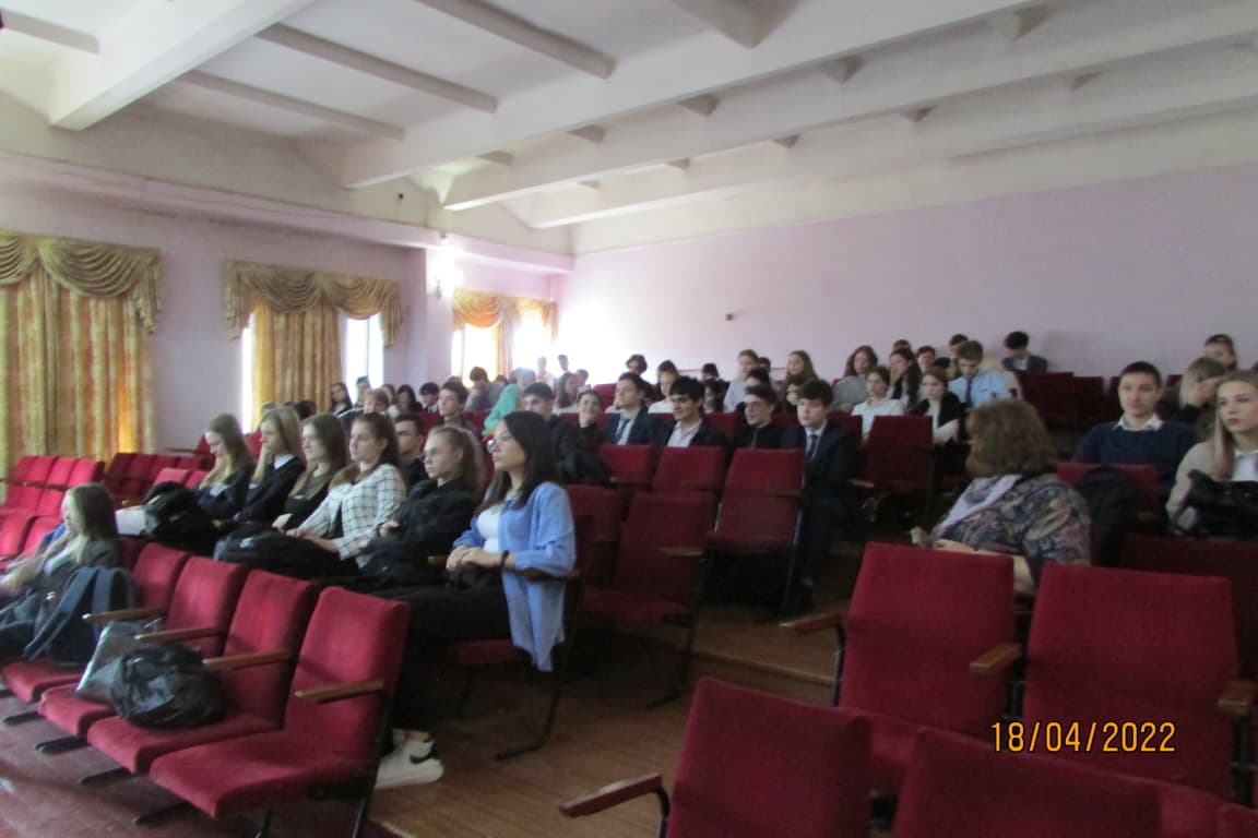 Встреча, посвященная вреду вейпов, в Кисловодской школе №17