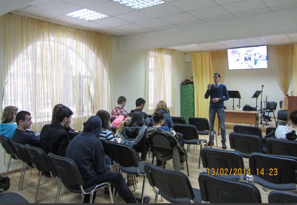 13.02.14 Лекция по профилактике курения и употребления алкоголя в Колледже Архитектуры и Строительства №7, г. Москва