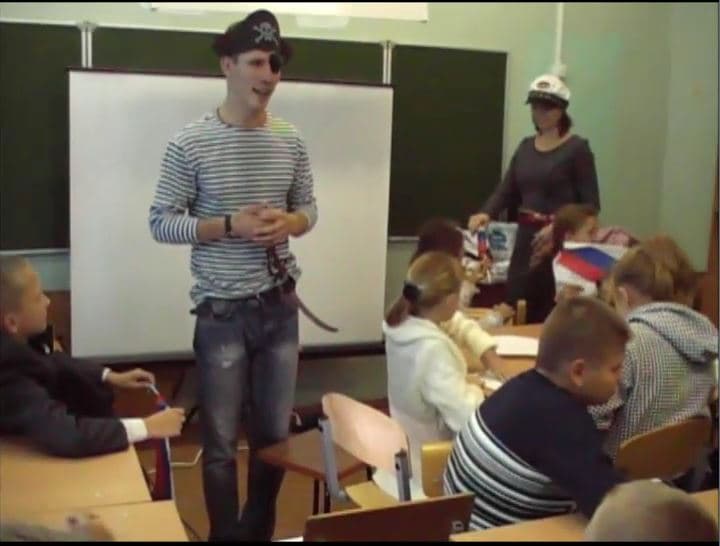 03.09.14 Игровая программа для младших классов в школе-интернат, Лен. область