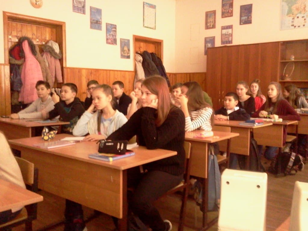 Фильм Общероссийской общественной организации «Общее дело» «Секреты манипуляции. Наркотики» посмотрели школьники из города Волгоград