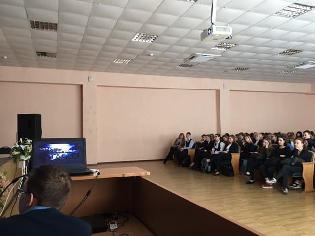 Активисты ООО «Общее дело» провели для учащихся Лицея № 12 города Люберцы Московской области профилактическое занятие на тему «Секреты манипуляции. Табак»