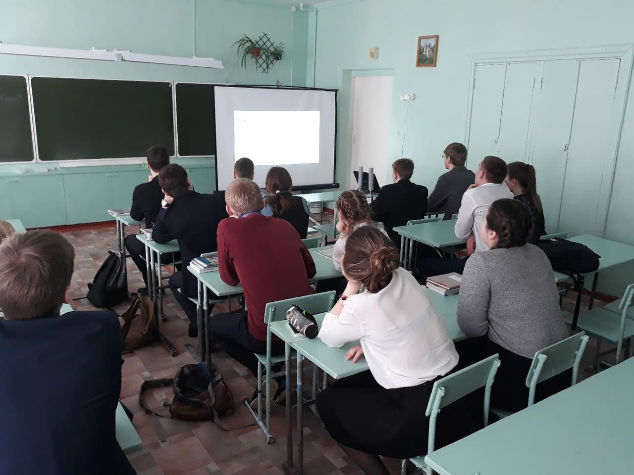 Учащиеся школы № 1 города Великий Устюг стали участниками профилактических занятий