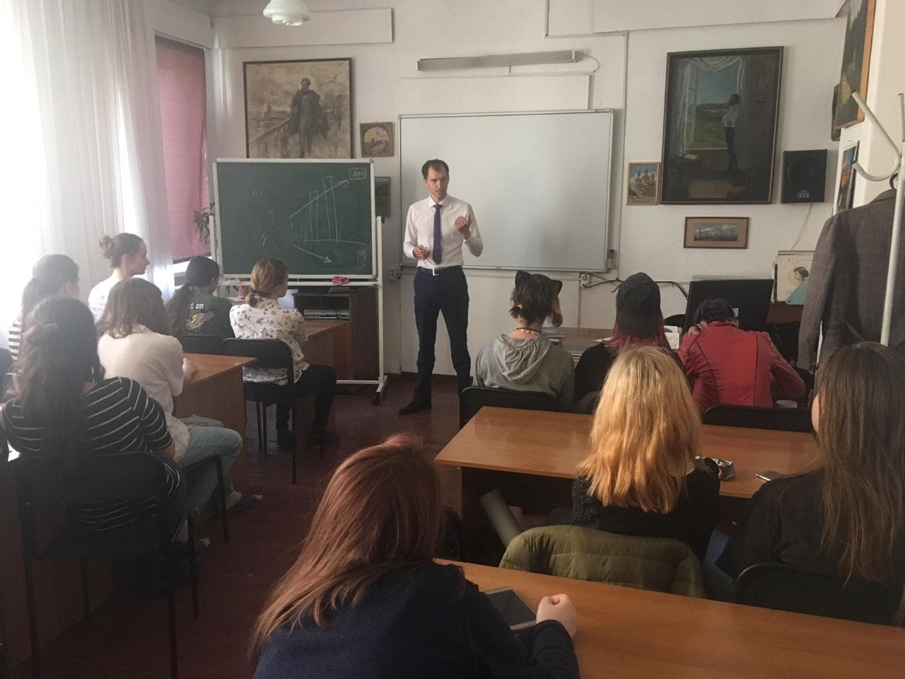 Общее дело в Новоалтайском государственном художественном училище