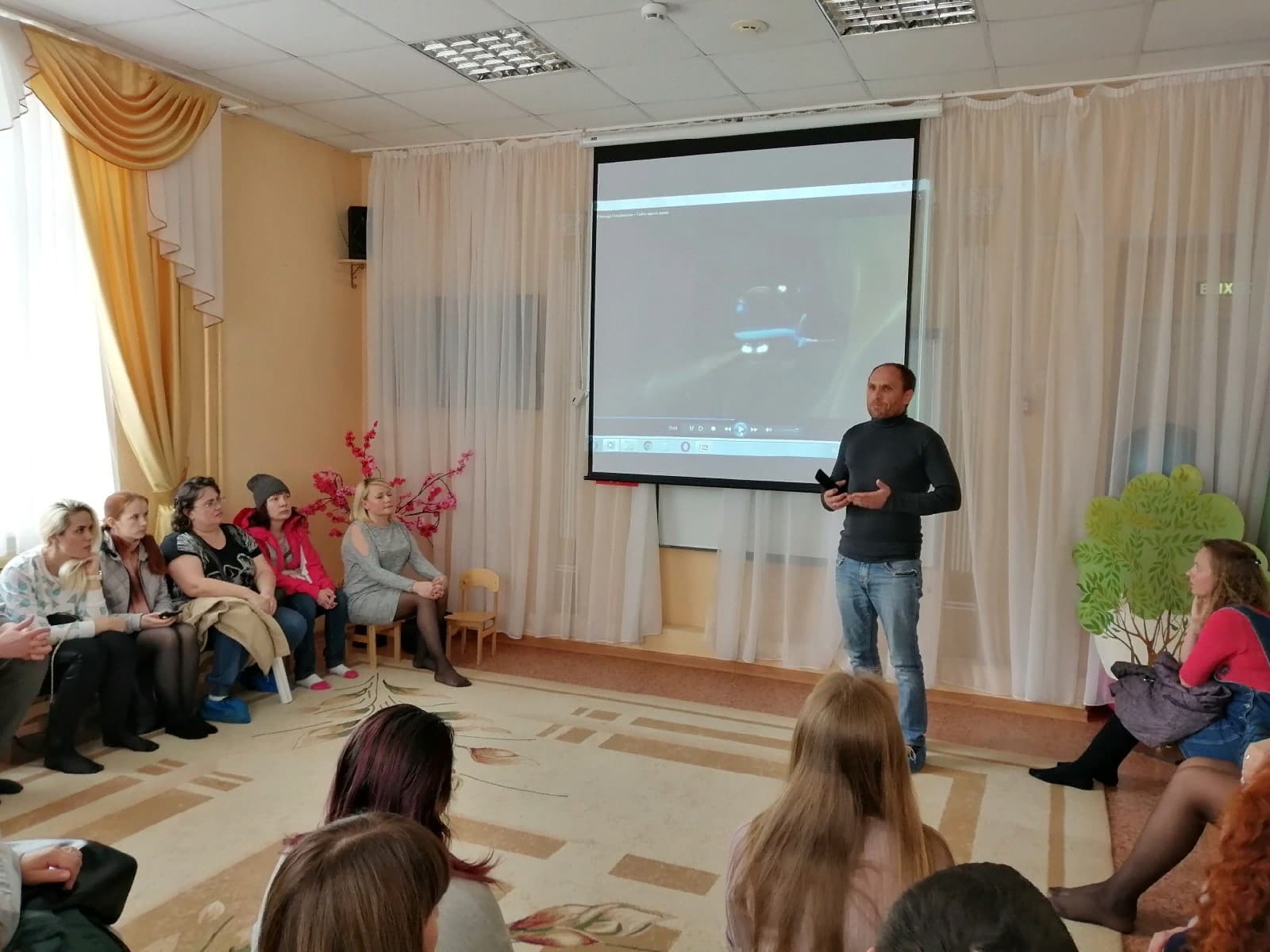 Активисты Общего дела из города Краснокамск, Пермского края, приняли участие в родительском собрании посвященном безопасности детей