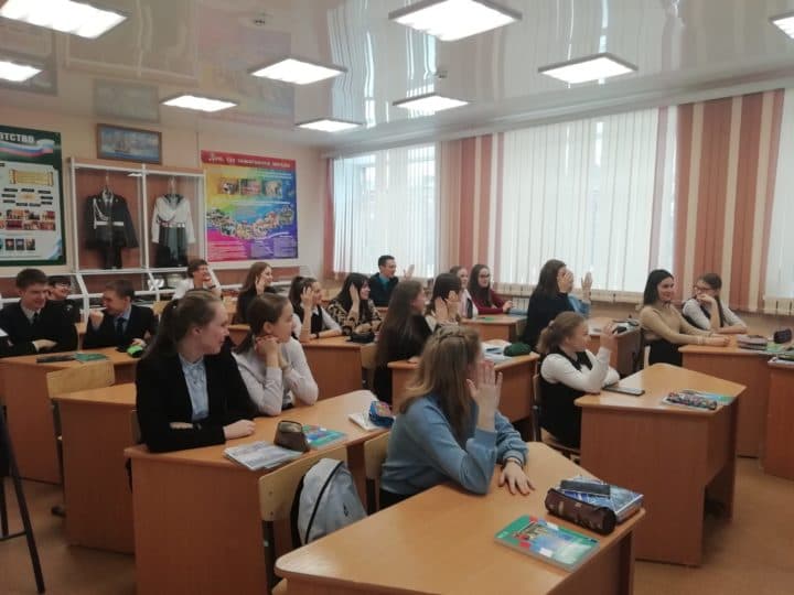 Участие волонтеров школы №2 г.Сарапула в муниципальном проекте «Здоровые дети – общее дело»