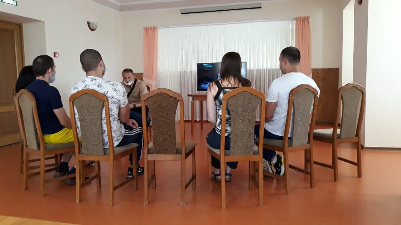 Продолжаются занятия с подростками, состоящими на учете Комиссии по делам несовершеннолетних г.Альметьевска