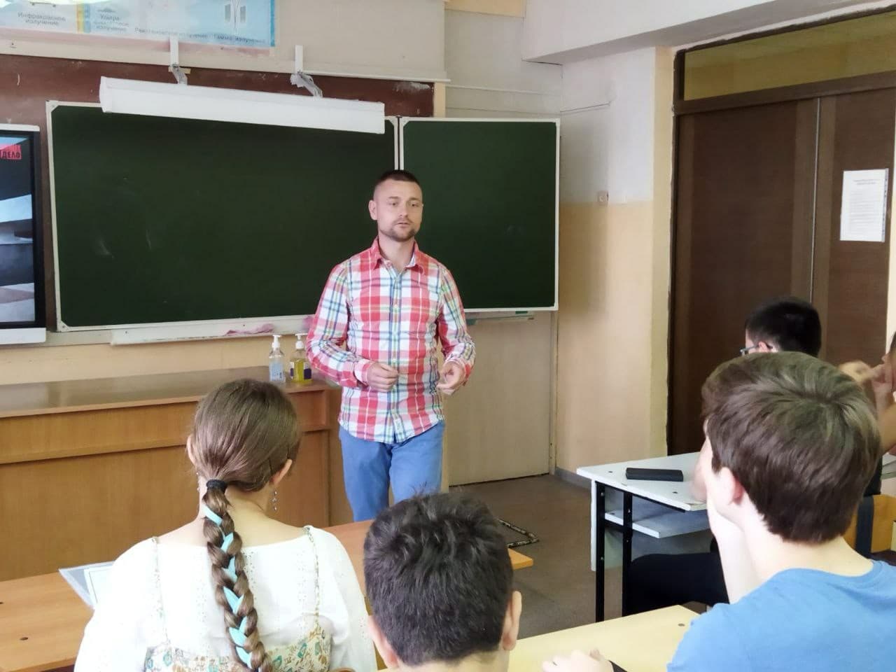 Вячеслав Тонких даже во время отпуска продолжил проводить профилактические занятия в Сочи!